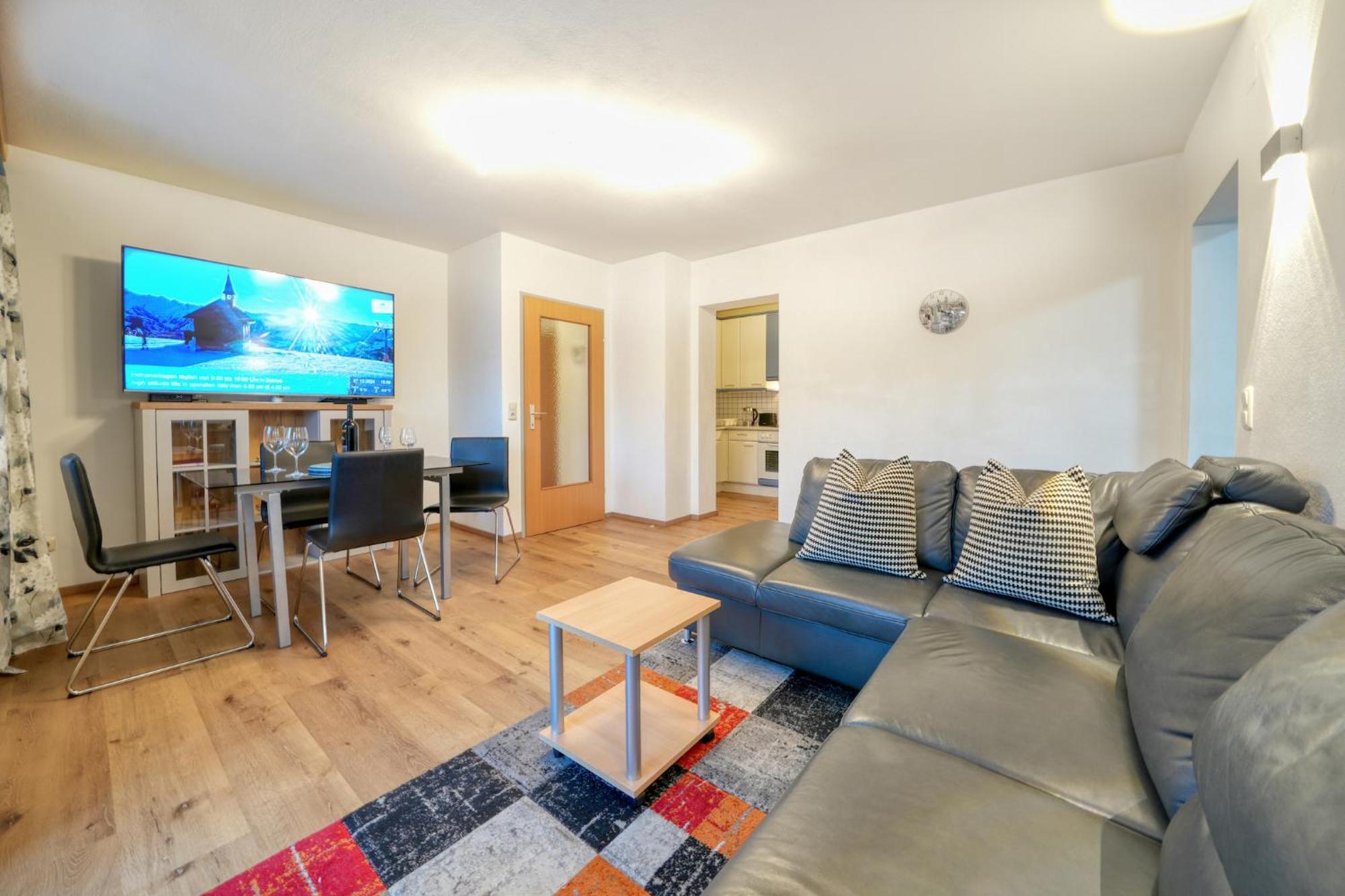 Apartment Tini - By Alpen Apartments 젤암제 외부 사진
